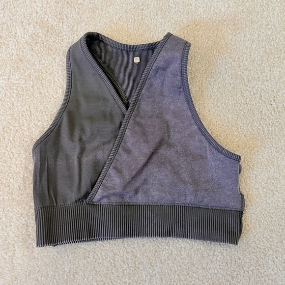 Fabletics Seamless Ribbed Bra - Picture 4 of 6